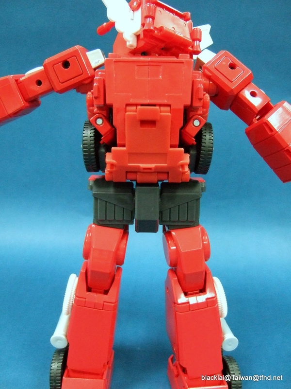 MP 33 Masterpiece Inferno   In Hand Image Gallery  (73 of 126)